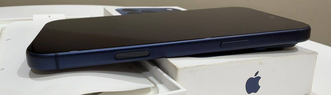 Apple iPhone 17 Pro Max 6