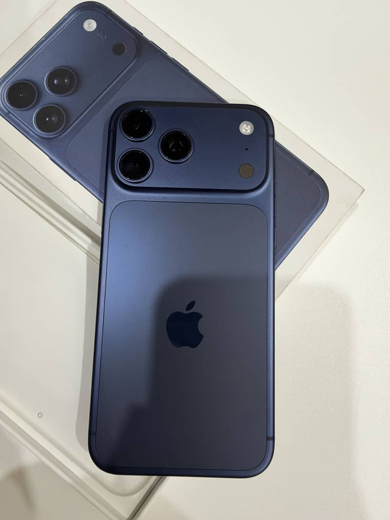 Apple iPhone 17 Pro Max 9