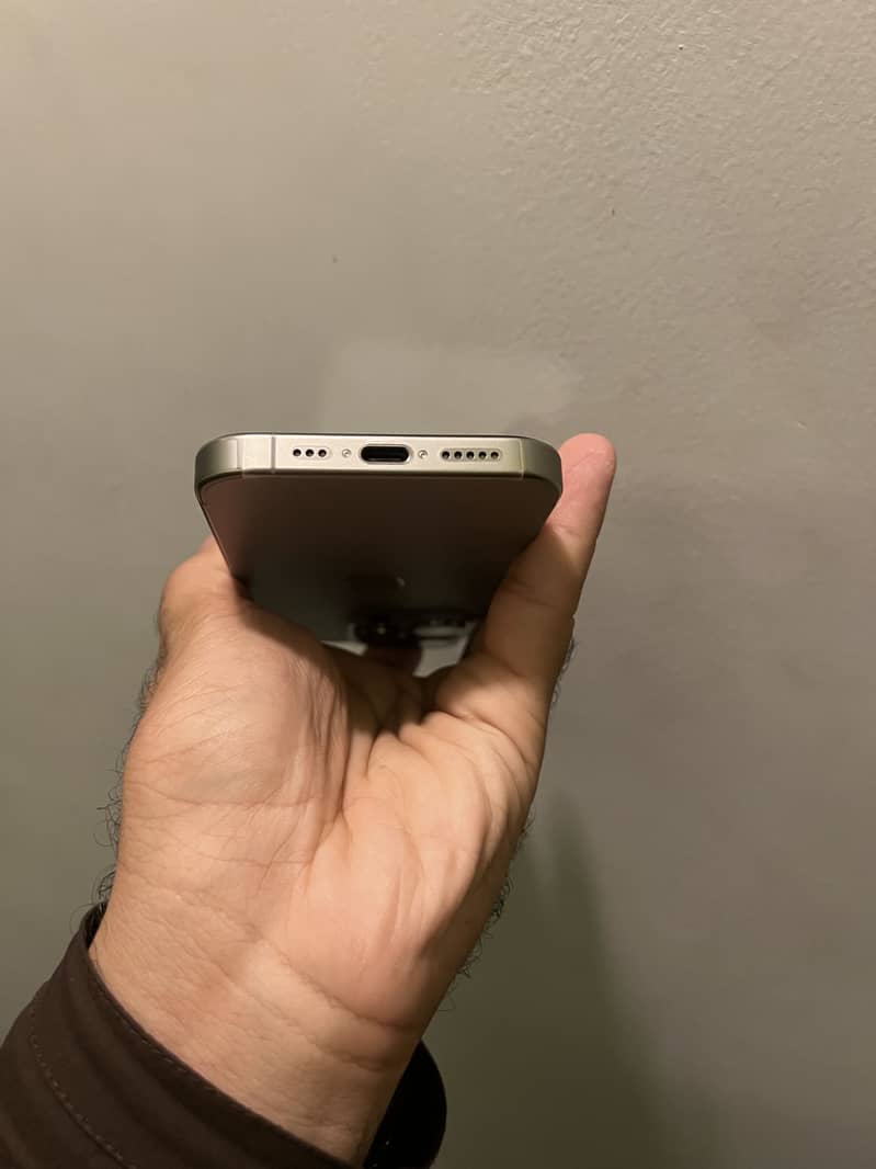 Apple iPhone 15 pro approved 1