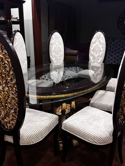 DINING TABLE WITH 8 CHAIRS GLASS TOP