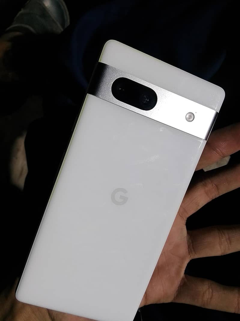 Google Pixel 7a 5