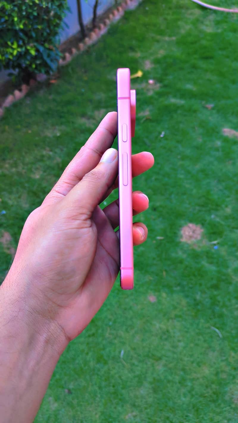 Google Pixel 9 4