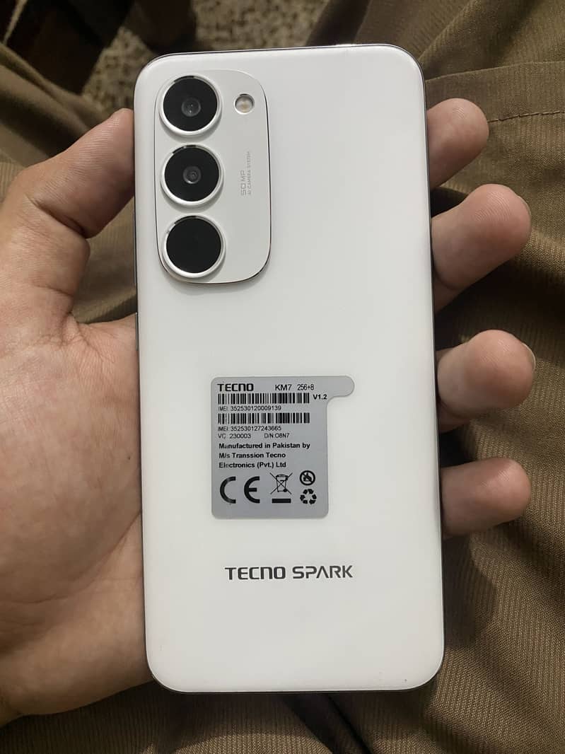 Tecno Spak 40 pro plus 0