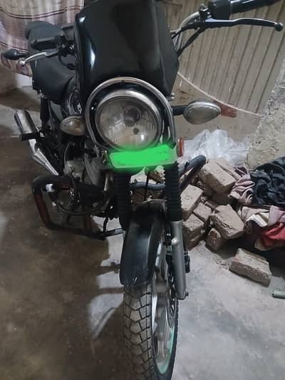 Suzuki GS 150 SE