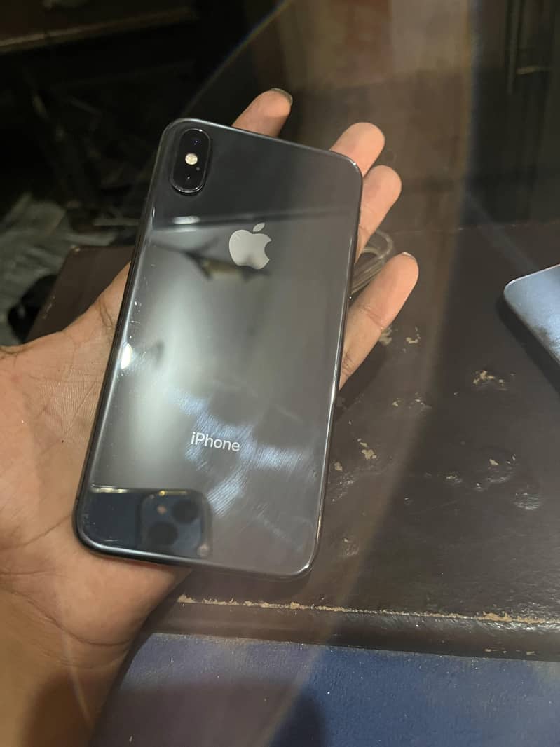 Apple iPhone XS 3