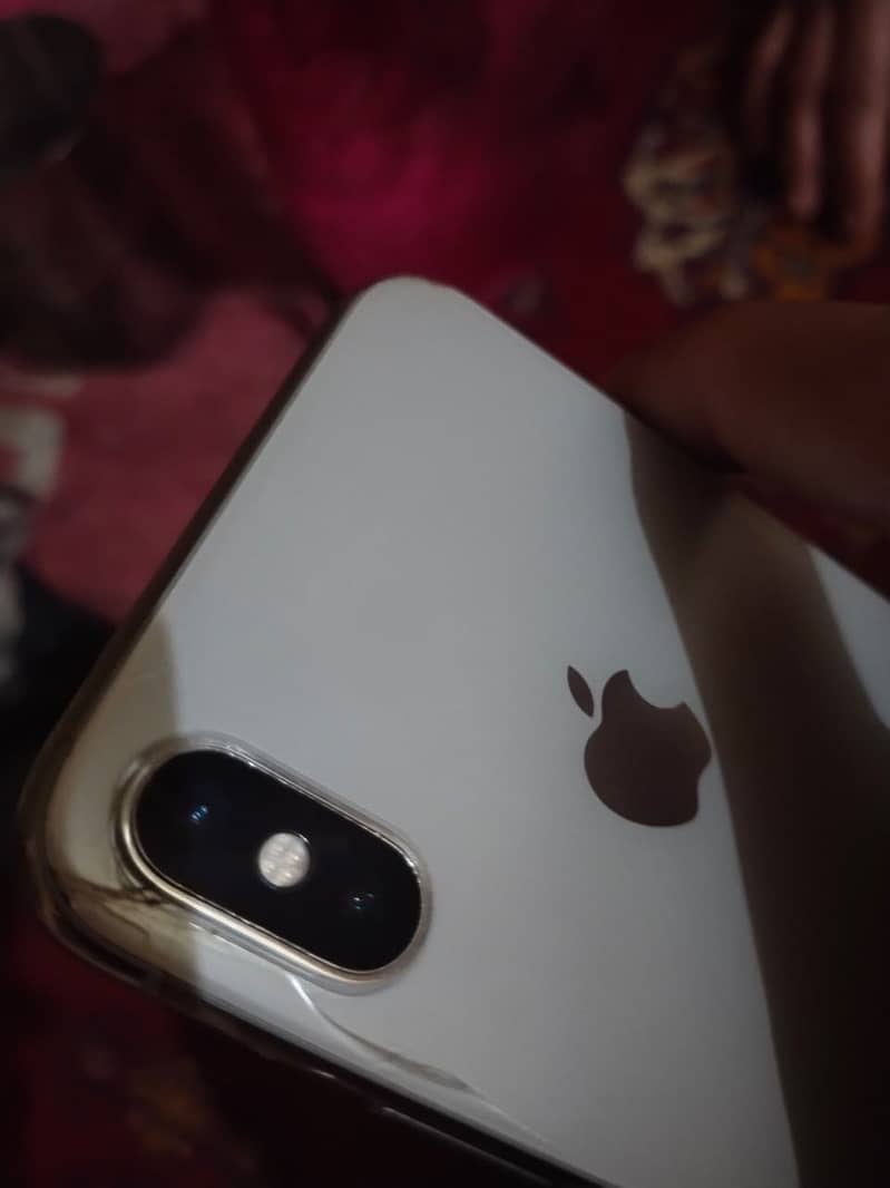 Apple iPhone X 5