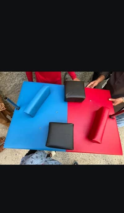 Arm wrestling Table