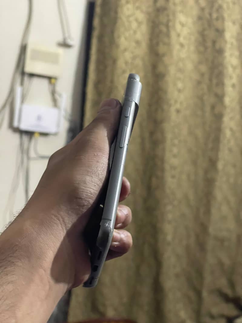 Google Pixel 8 5