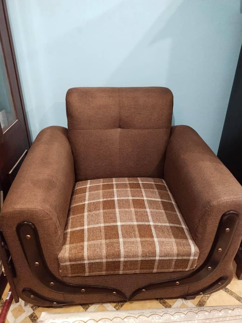 we have no space for sofas in room 3
