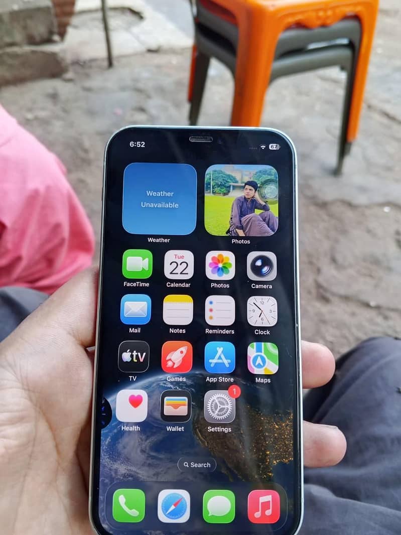 Apple iPhone 12 0