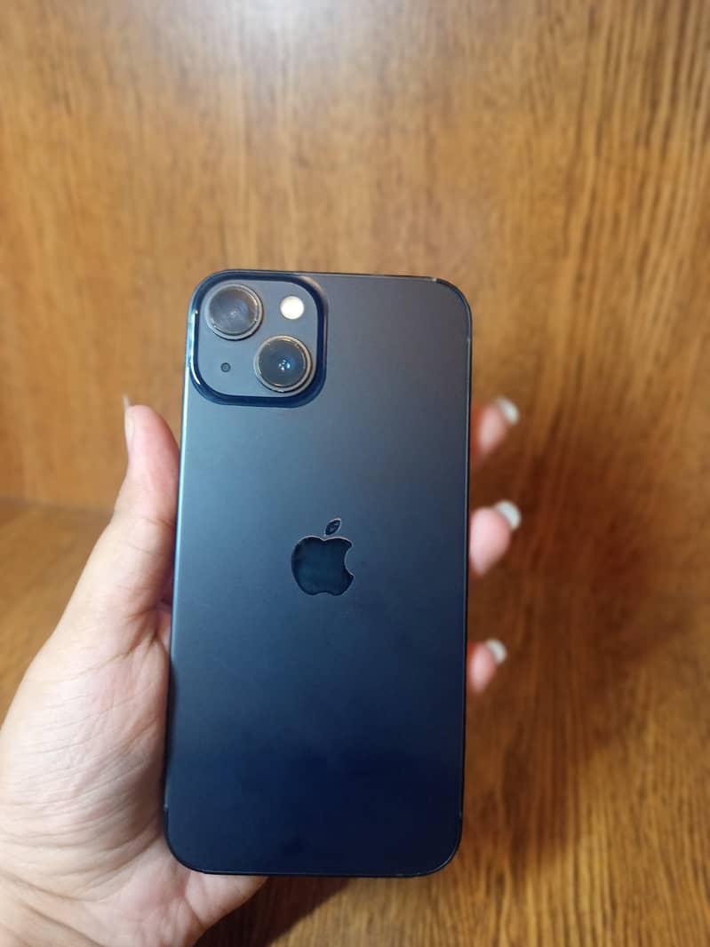 Apple iPhone 13 0