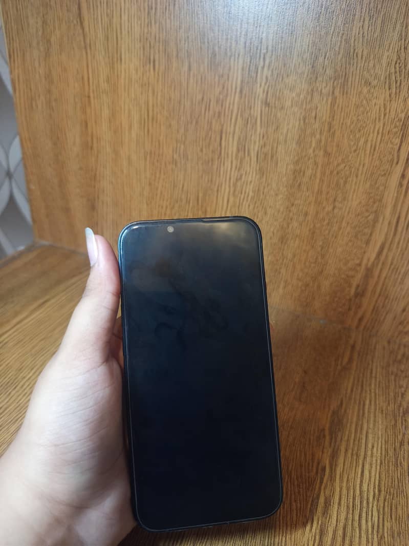 Apple iPhone 13 1