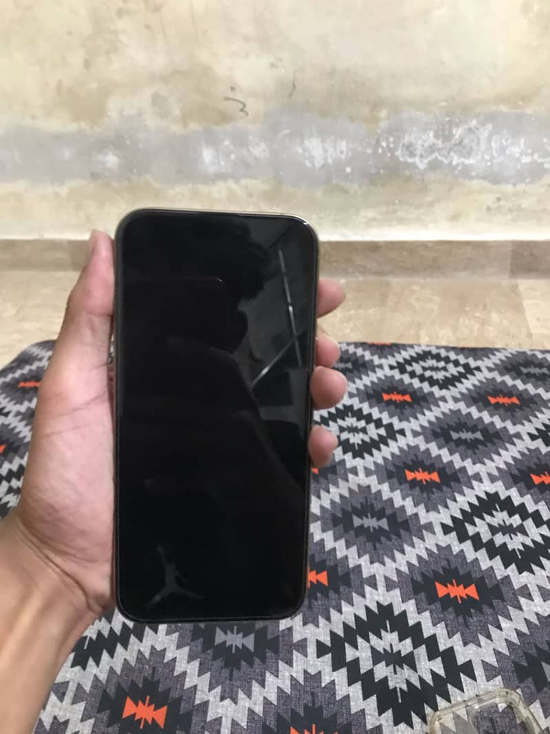 Apple iPhone 16 Pro Max 6