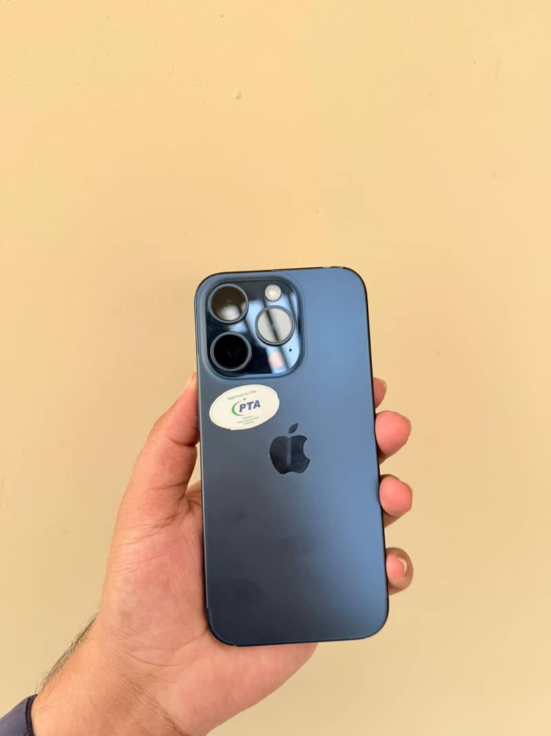 Apple iPhone 15 Pro 0