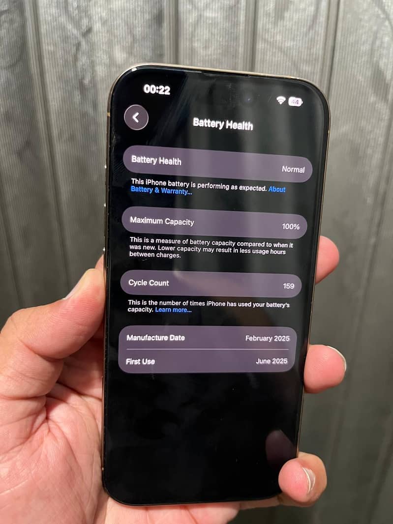 Apple iPhone 16 Pro 4