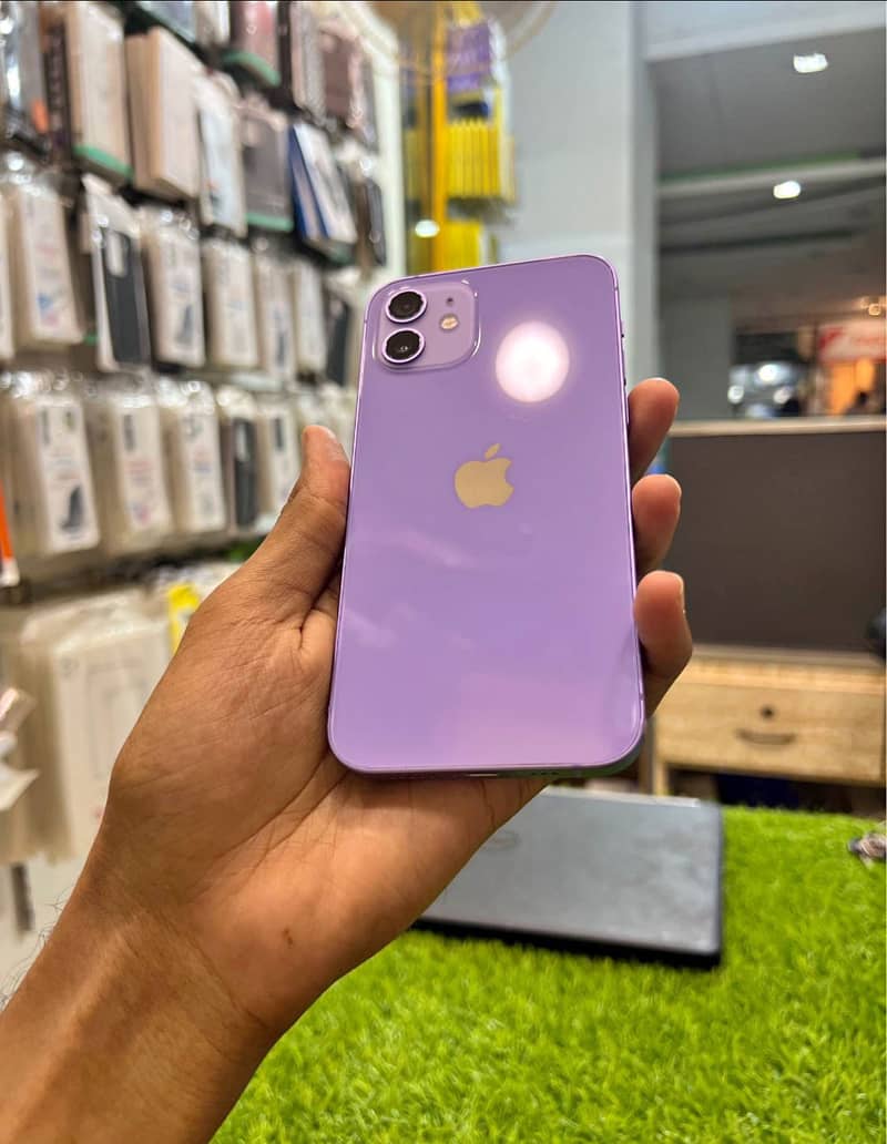 Apple iPhone 12 3