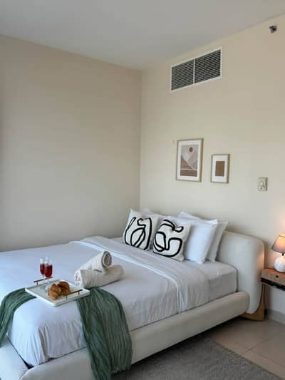 Daily Basis Apartment & Rooms Per day Perweek Short stay Available in E-11 Islamabad