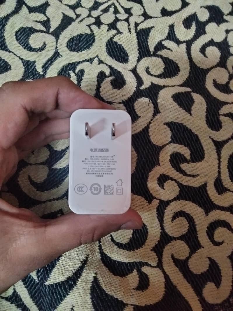 OnePlus 9 pro Charger 1