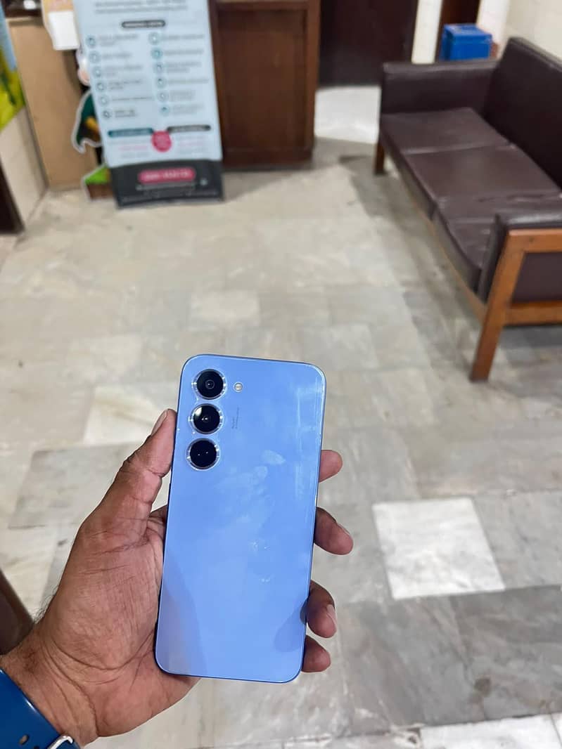 Tecno Spark 40 pro 8
