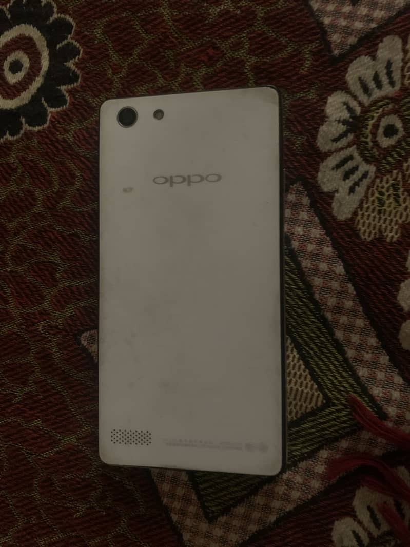 OPPO A33 0