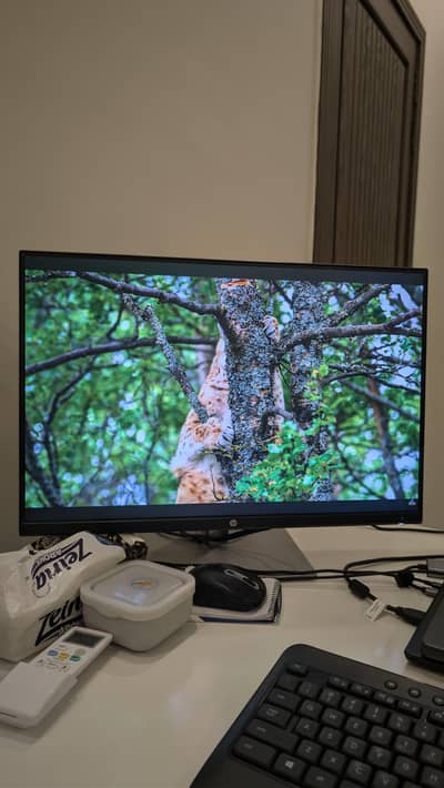 HP Bezel-Less Displays for Sale 22" and 24"