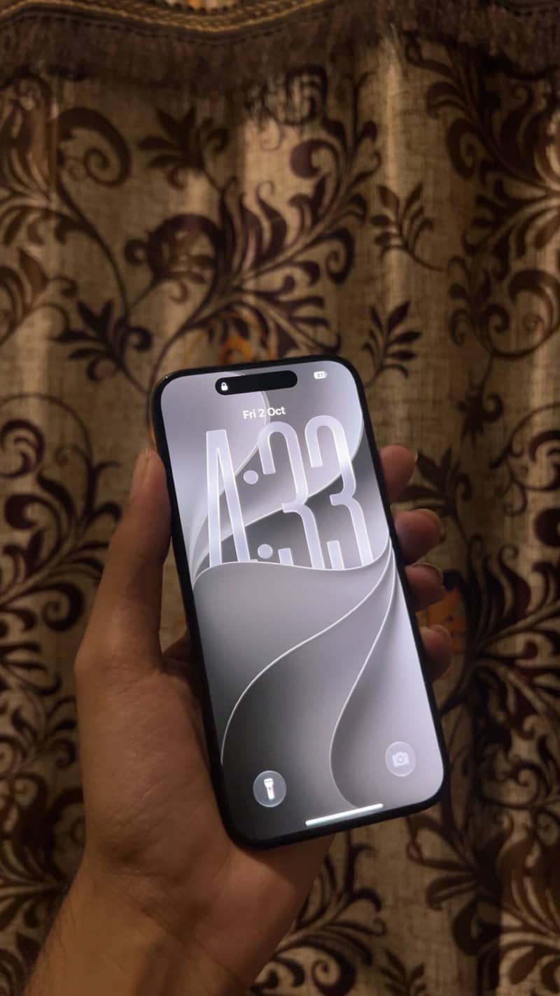 Apple iPhone 15 Pro 1