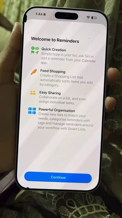 iPhone 17 Pro Max minor pin dot