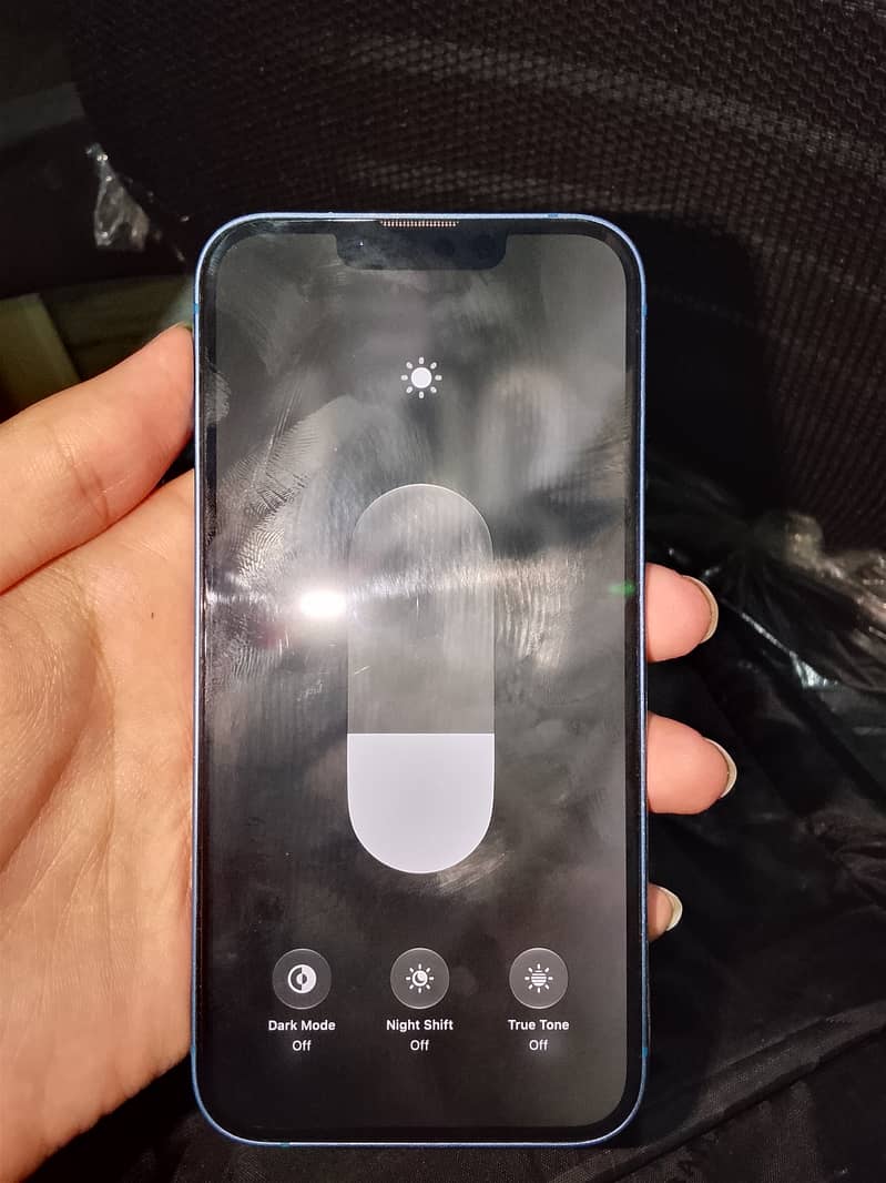 Apple iPhone 13 2