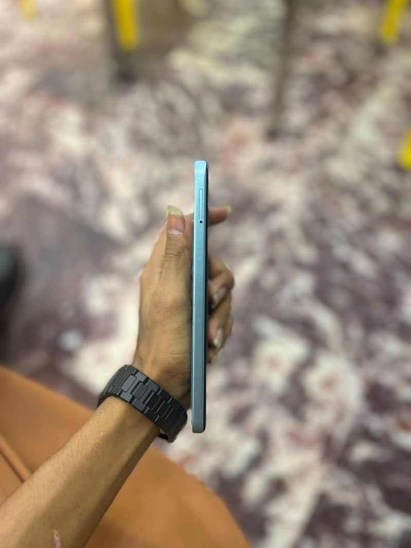 Tecno Spark Go2 4