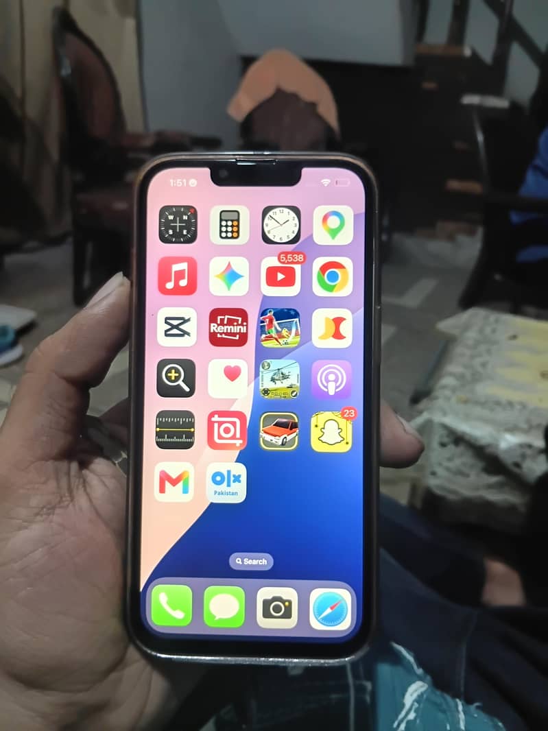 Apple iPhone 13 0