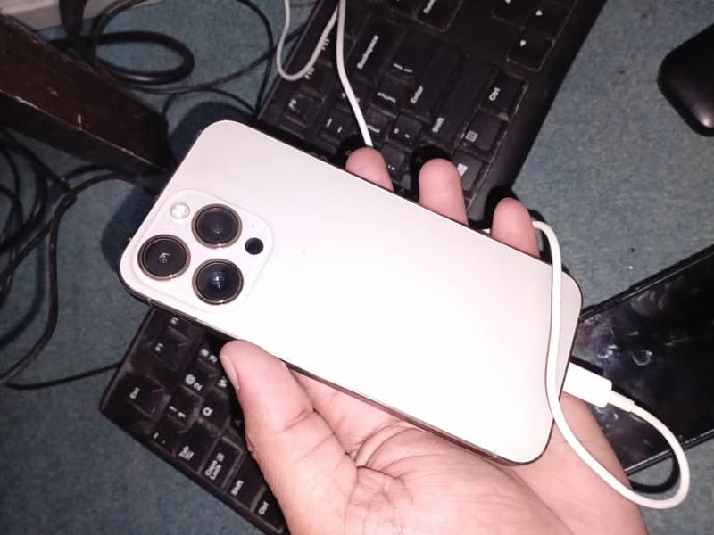 iphone 13 pro 2