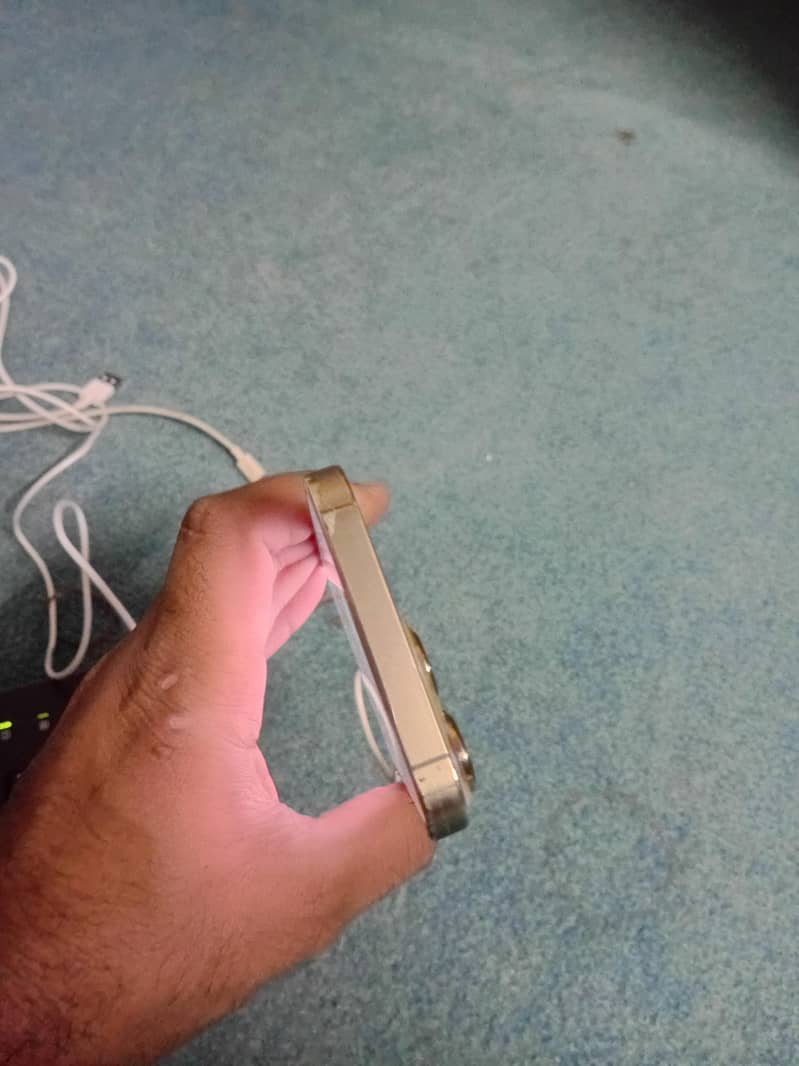iphone 13 pro 4