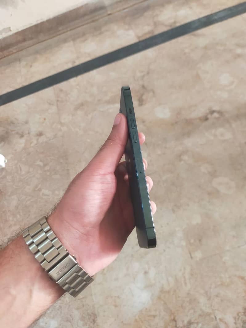 Apple iPhone 12 Pro Max 5
