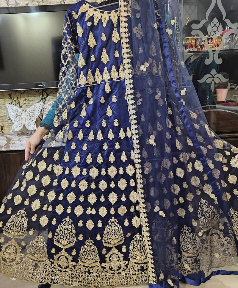 blue maxi 0