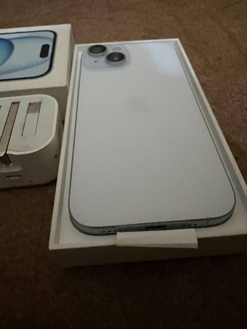 Apple iPhone 15 18