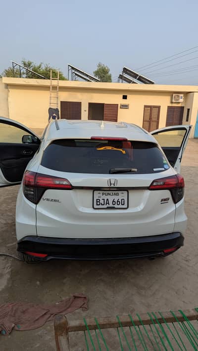 honda vezel RS