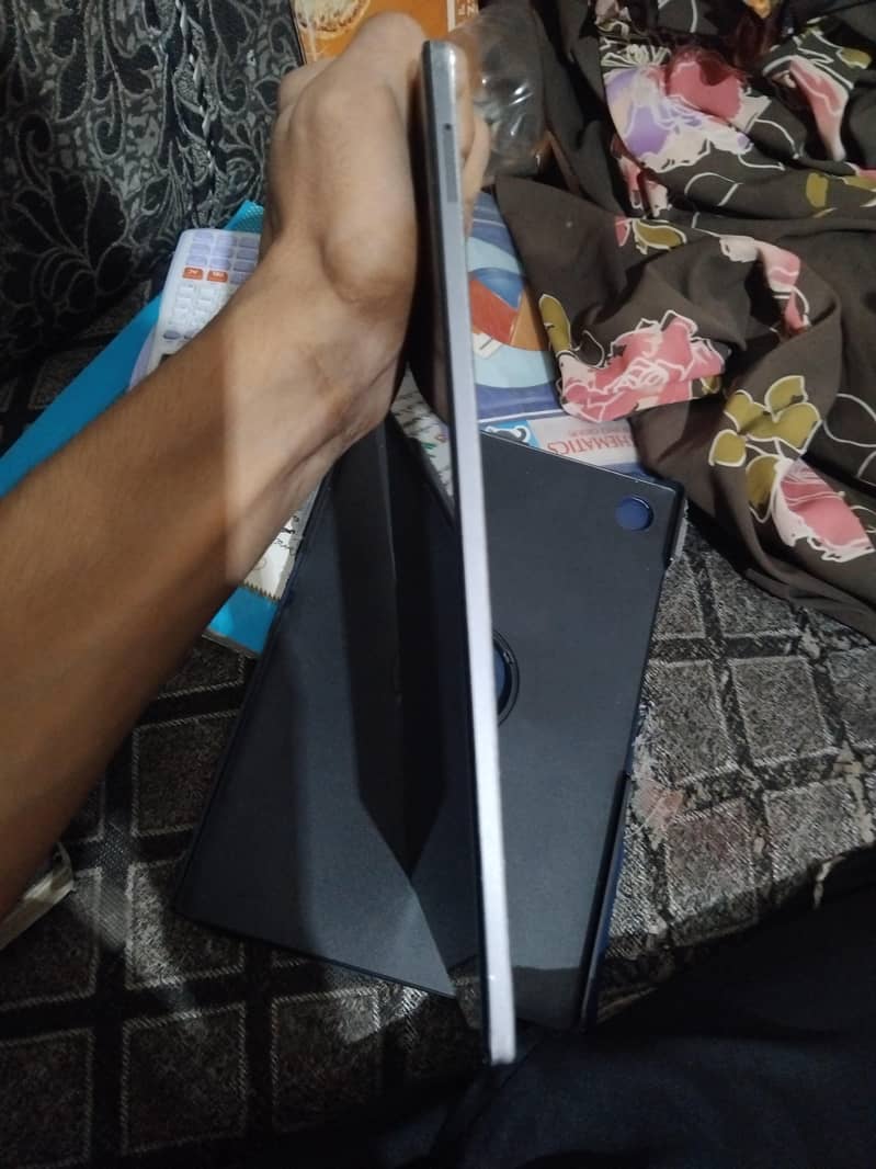 Samsung Tablet A8 4