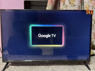 TCL 32 inch Smart QLED Slightly used