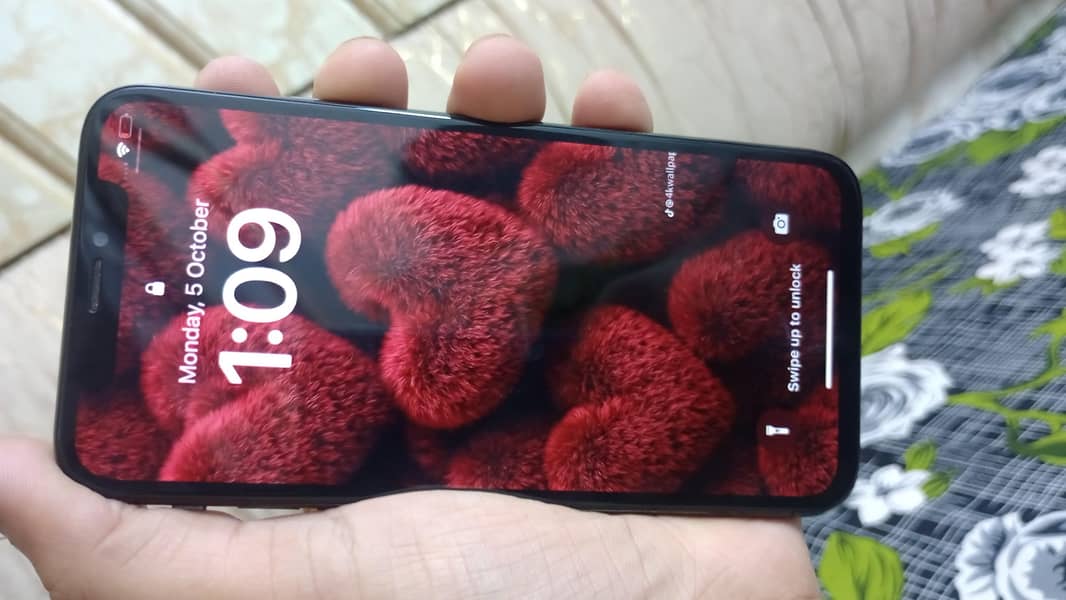 Apple iPhone X 0