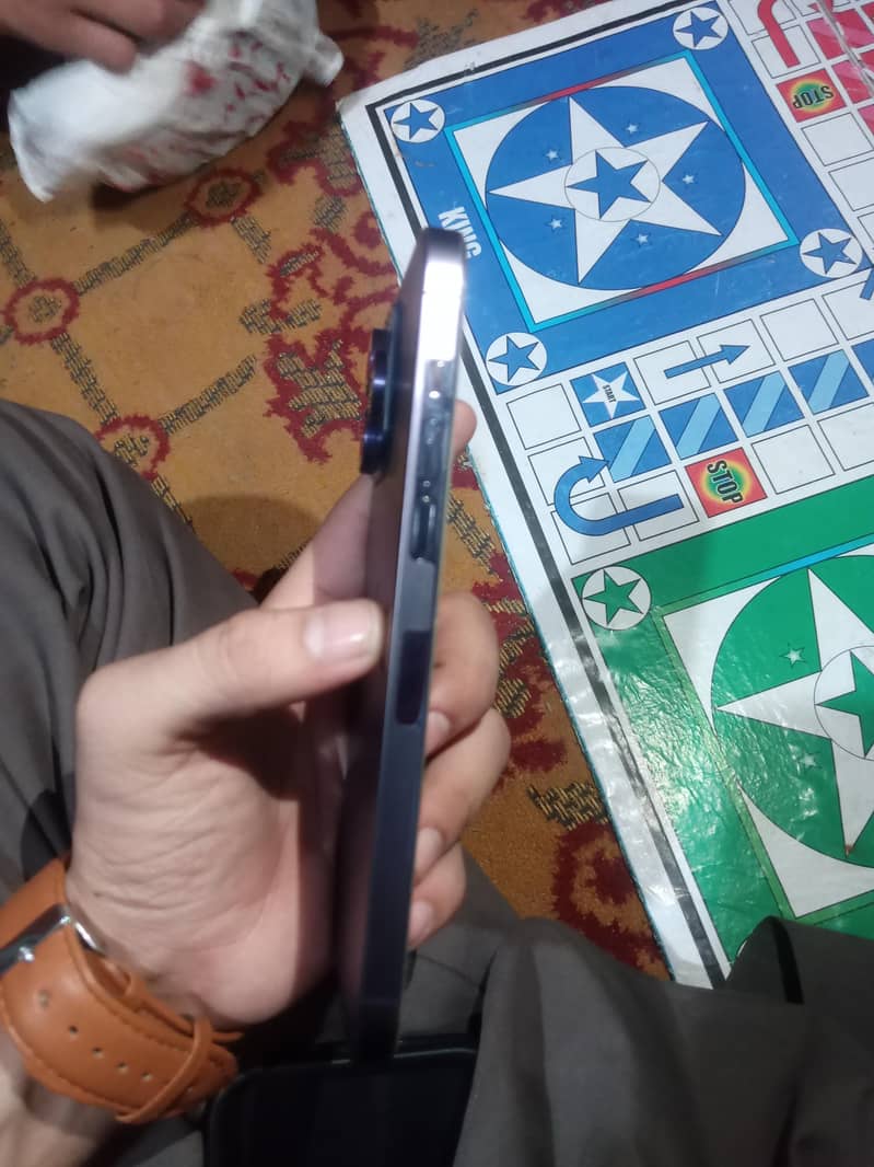 Apple iPhone 14 Pro Max 1