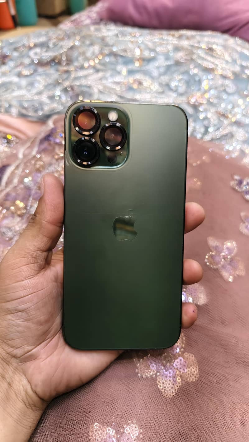 Apple iPhone 13 Pro Max 3