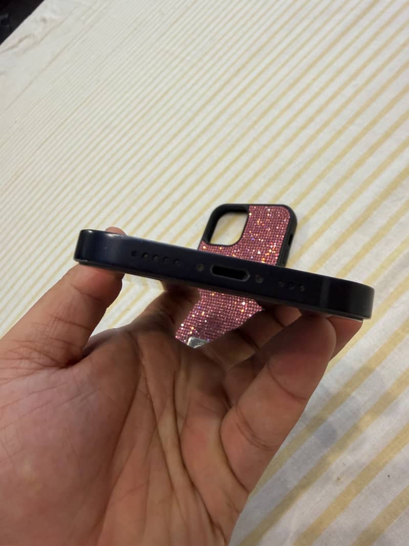 Apple iPhone 12 3