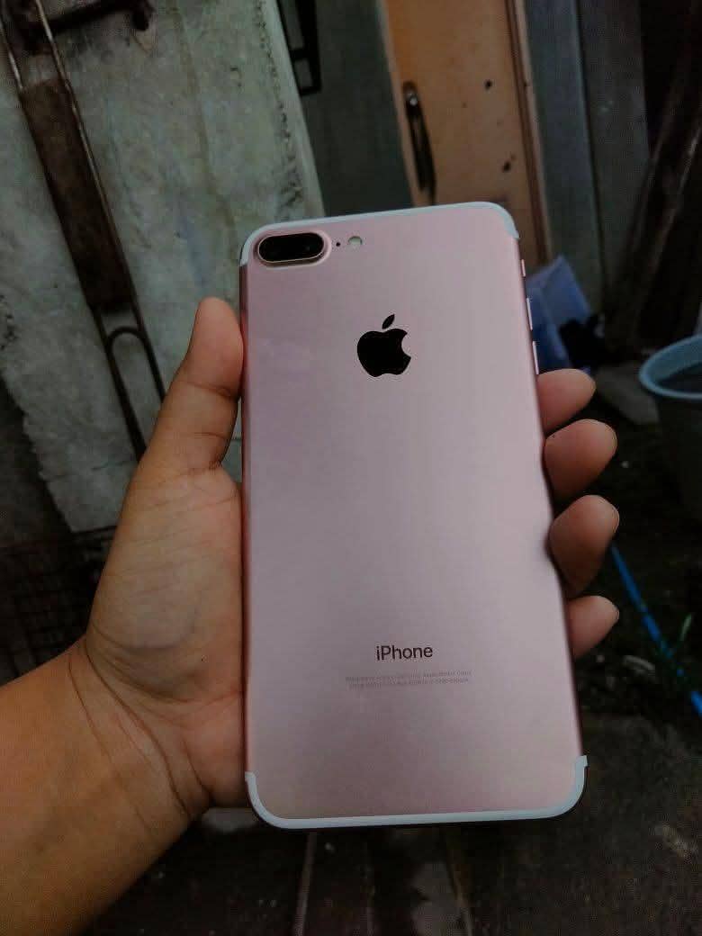 Apple iPhone 7 Plus 1