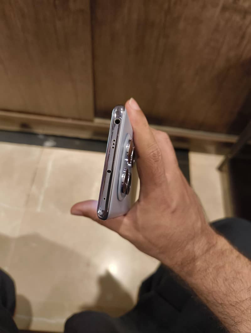 Xiaomi Redmi Note 14 Pro 3