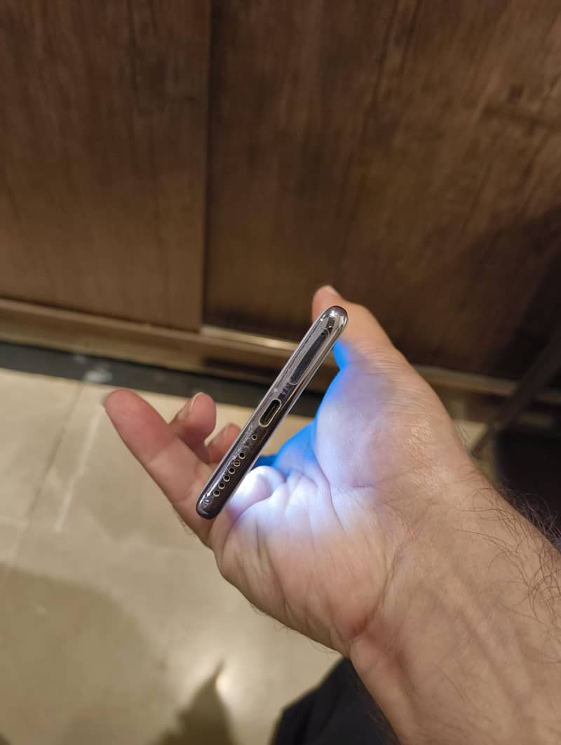Xiaomi Redmi Note 14 Pro 4