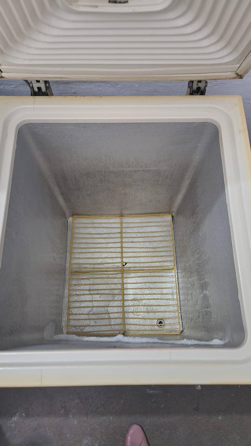 waves refrigerator 2