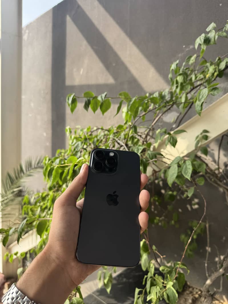 Apple iPhone 15 Pro Max jv 2