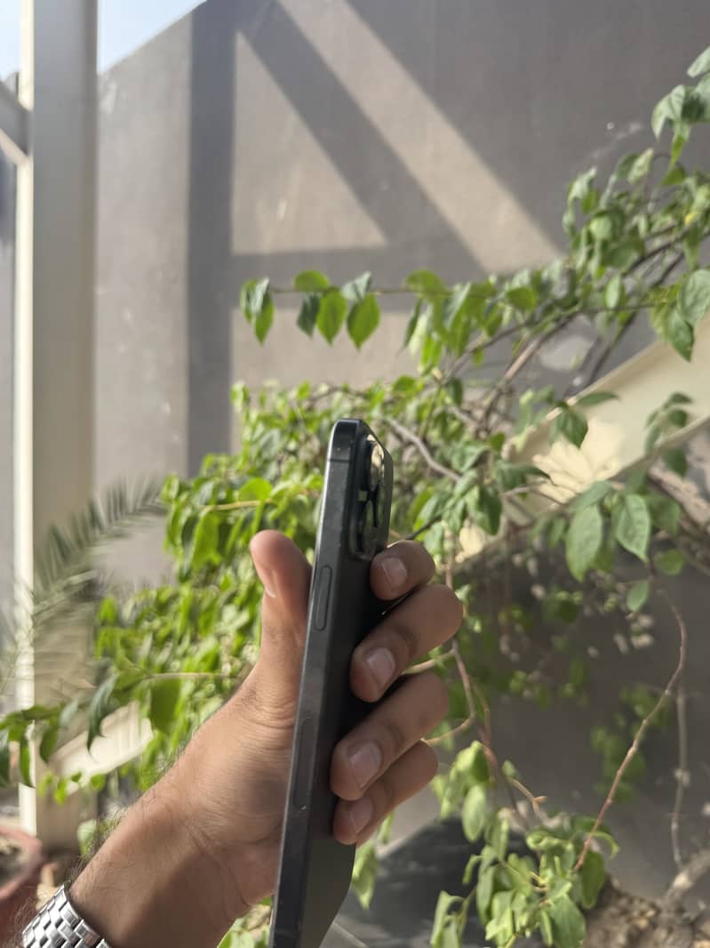 Apple iPhone 15 Pro Max jv 5