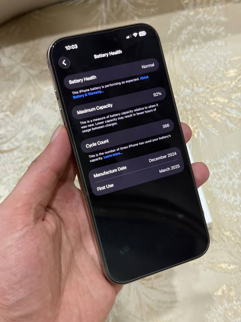 Apple iPhone 16 Pro Max 3