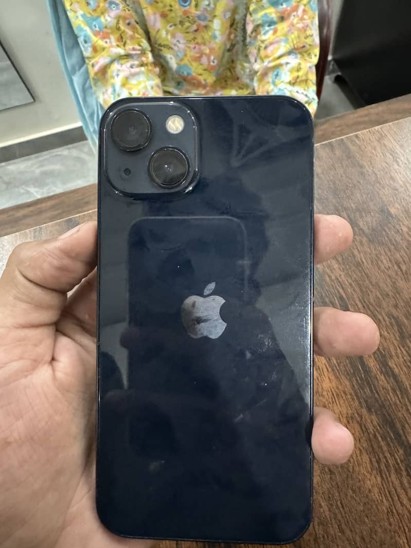 Apple iPhone 13 0